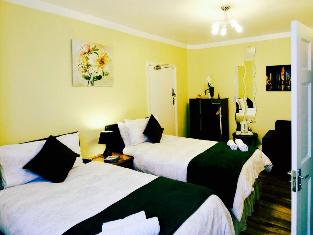 Gable Lodge London B&B 恩菲尔德 外观 照片