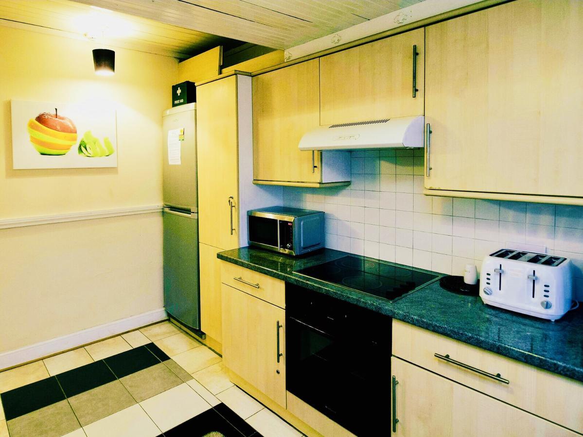 Gable Lodge London B&B 恩菲尔德 外观 照片