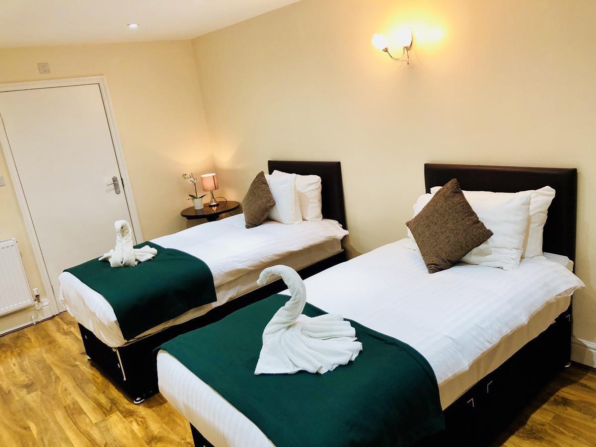 Gable Lodge London B&B 恩菲尔德 外观 照片